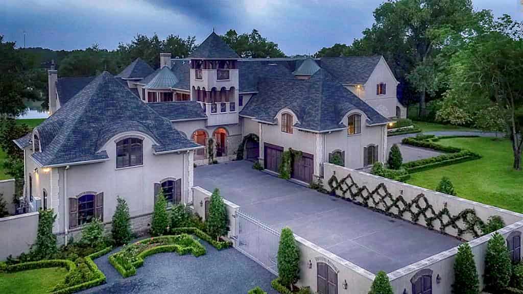 an image showing 3 acre big mansion