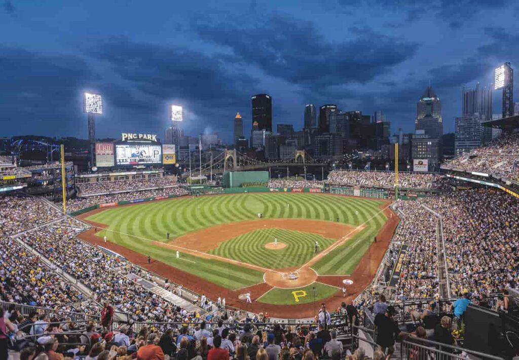 image of a baseball field