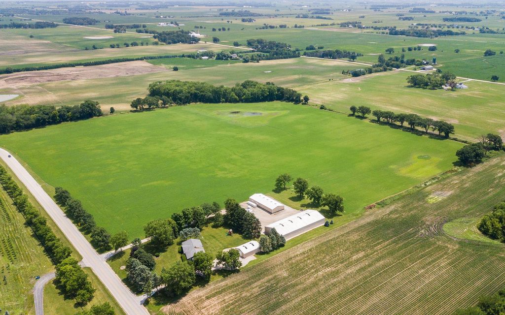 40 Acres of land featured image