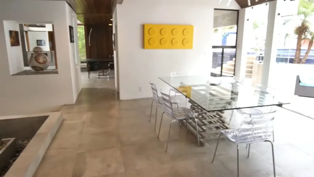 Blueface dining room image
