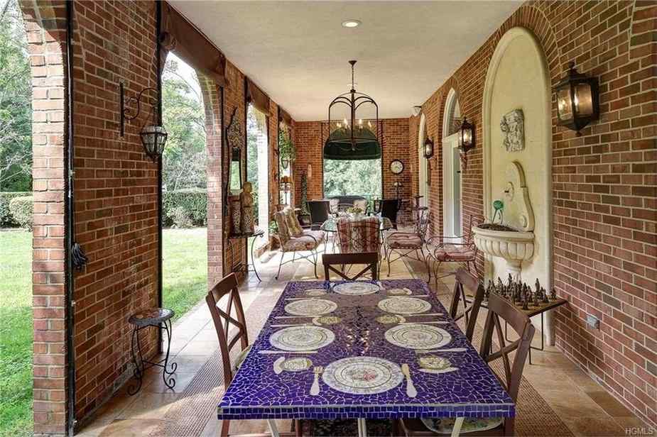 Jeanine pirro house back patio