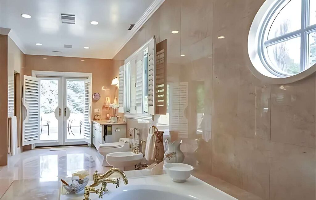 Another bathroom of Jeanine pirro house