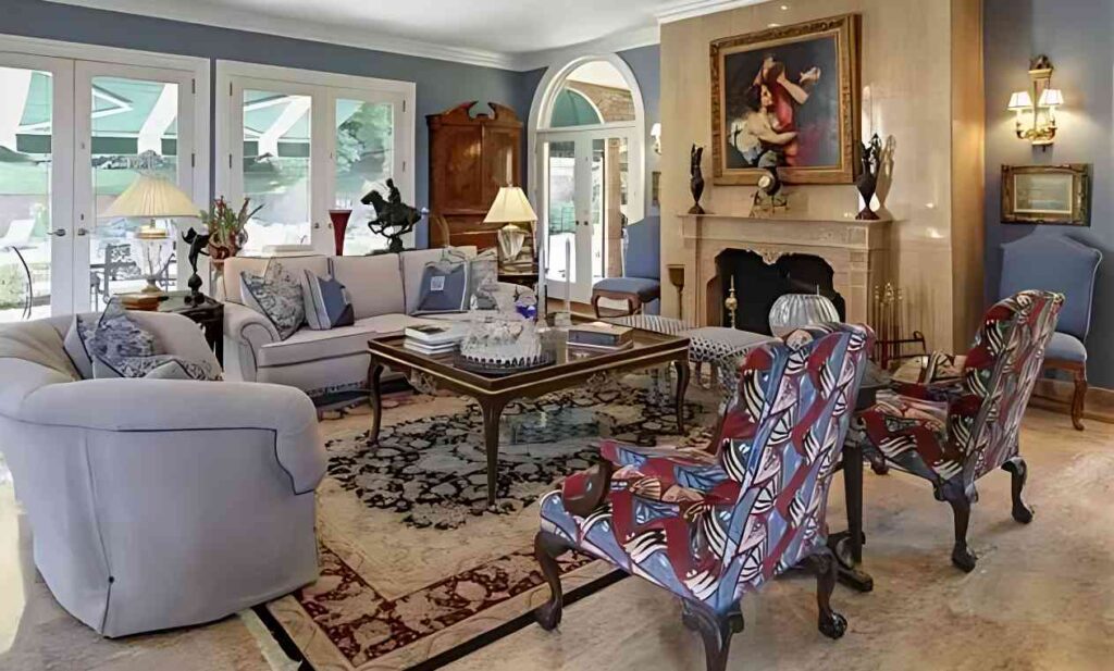 Jeanine pirro house  living area