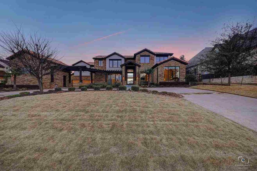 Patrick Mahomes 8 million Kansas City compound