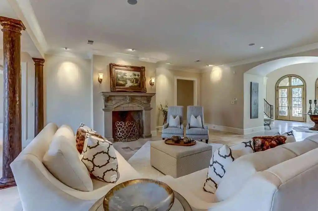 formal living room of ja morants