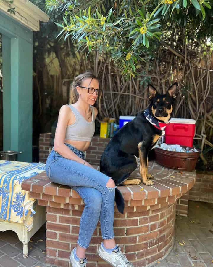 image of Kat Timpf in her backyard 