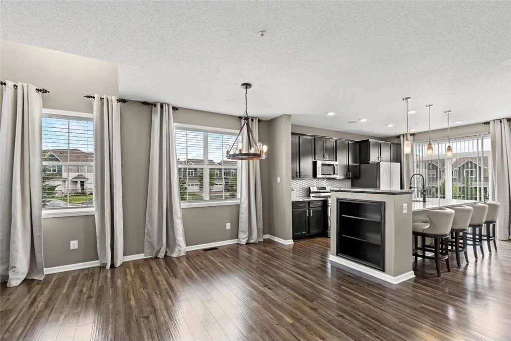 Justin jefferson house dining area