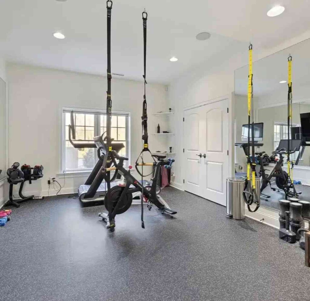 saquon berkley house gym area