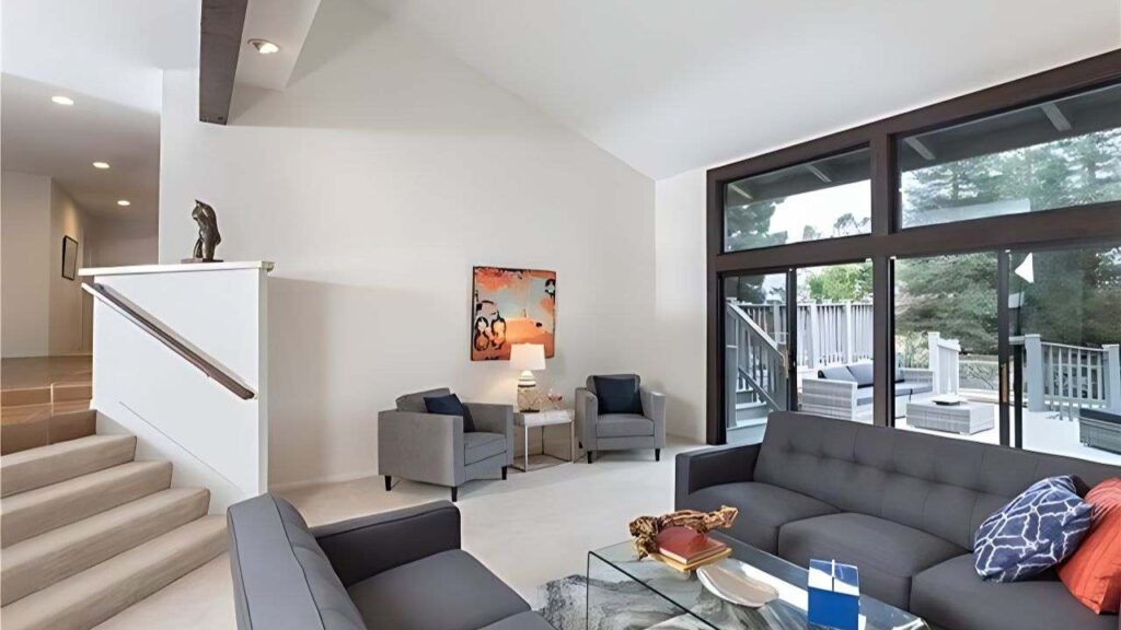 Chester bennington living room