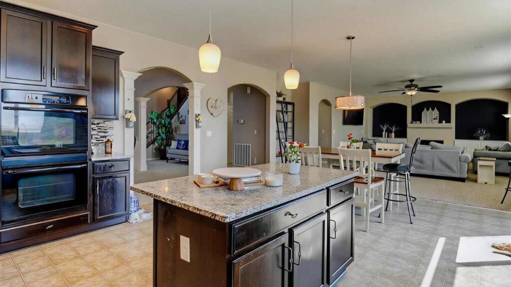 Chris watts house address kitchen
