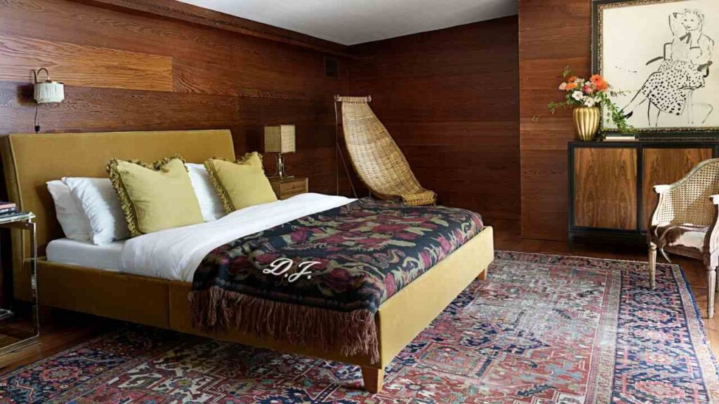 Dakota Johnson house bedroom