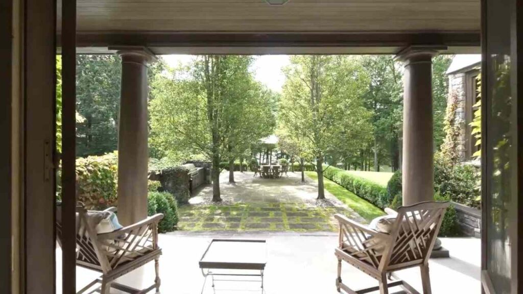 Vince mcmahon house outdoor amenities