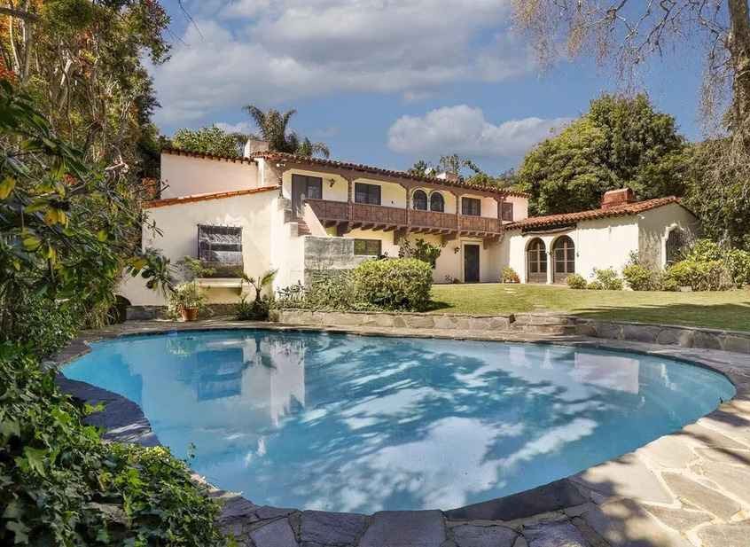 bob barker house outdoor amenities