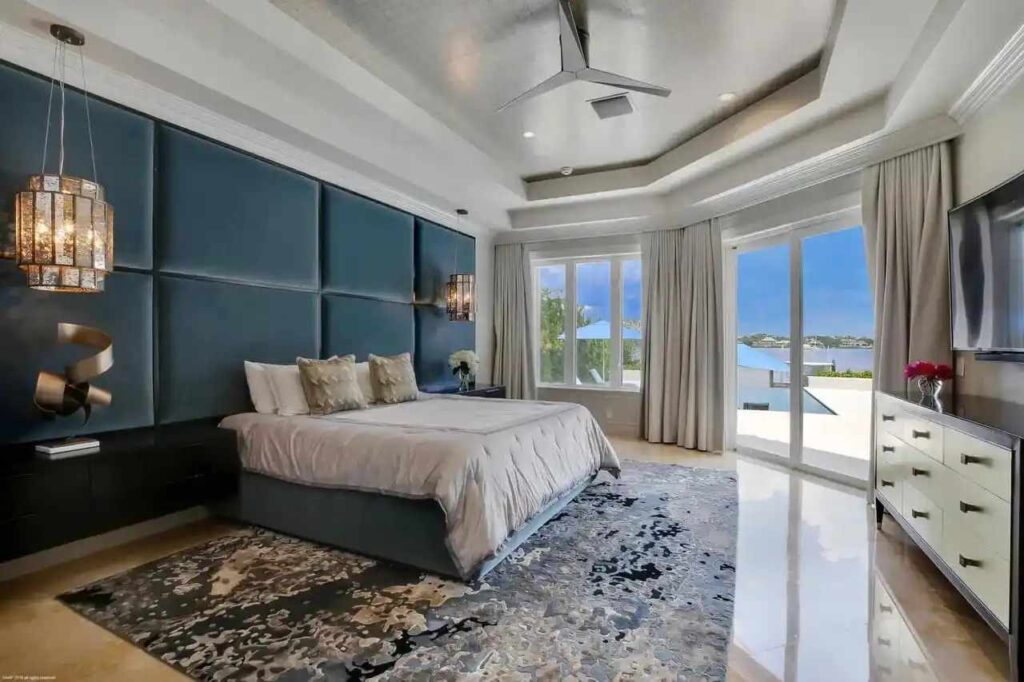 Brooks koepka house bedroom