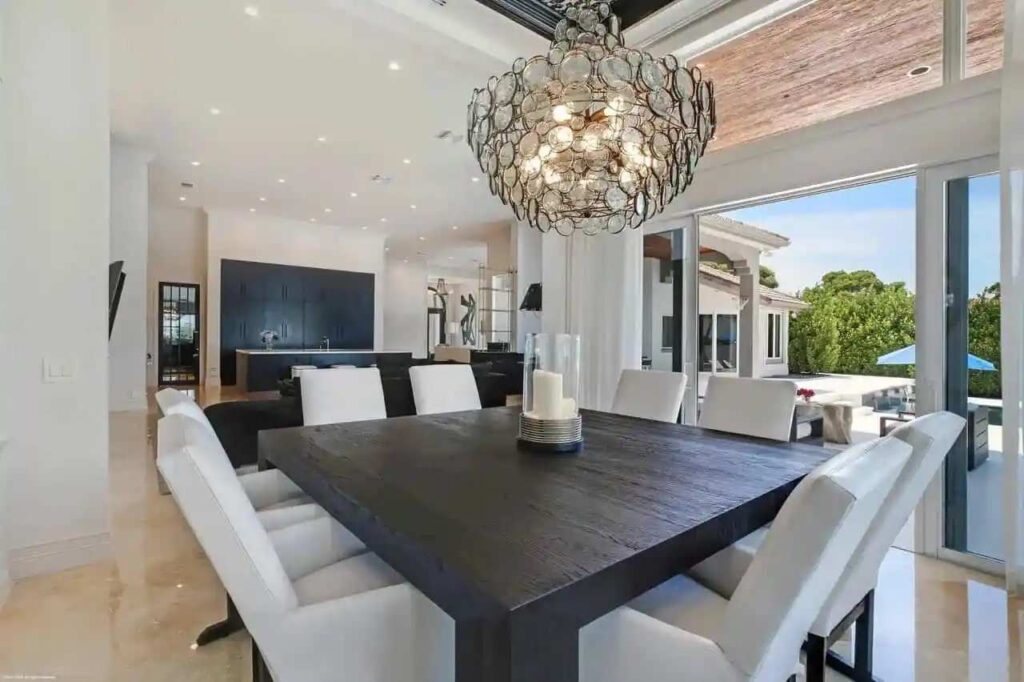 Brooks koepka house dining area