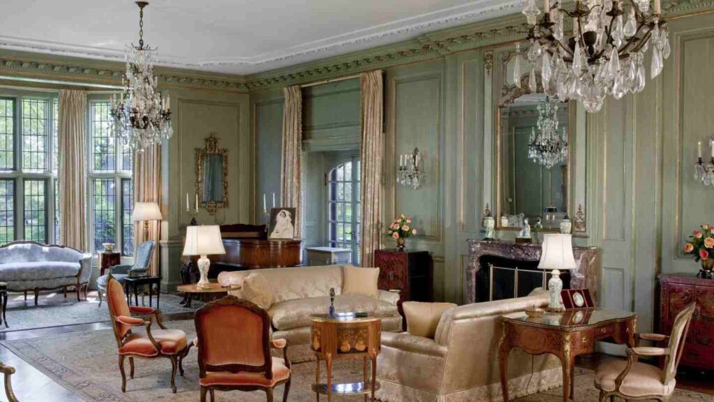 Edsel and Eleanor Ford House Living room