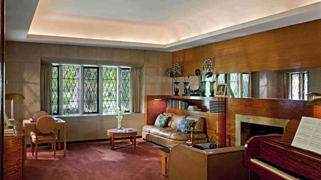 Edsel and Eleanor Ford House Modern room